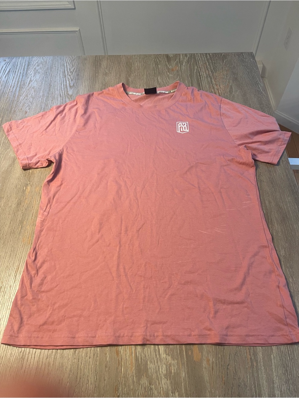 Giannis Antetokounmpo Men's Crewneck T-Shirt in Dusty Rose from Greece